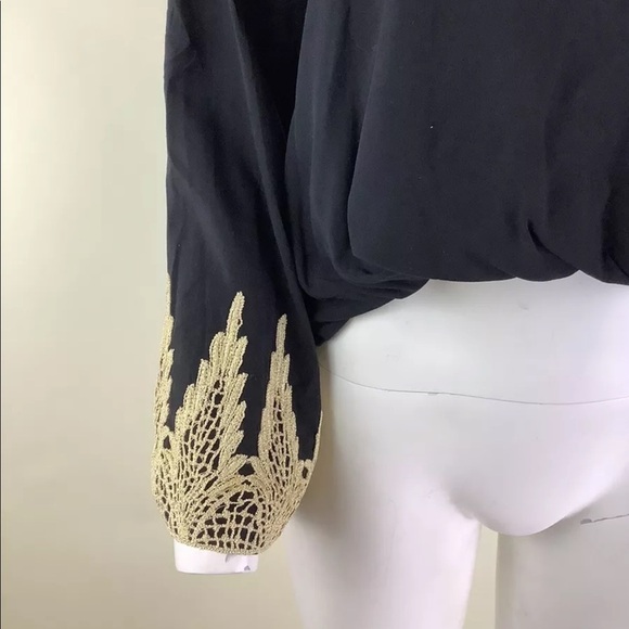 Planet Blue Life Sz XS Crop Embroider Sleeve Top - Picture 3 of 7